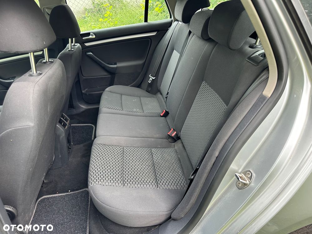 Volkswagen Golf 1.6 TDI BlueMot Trendline - 11