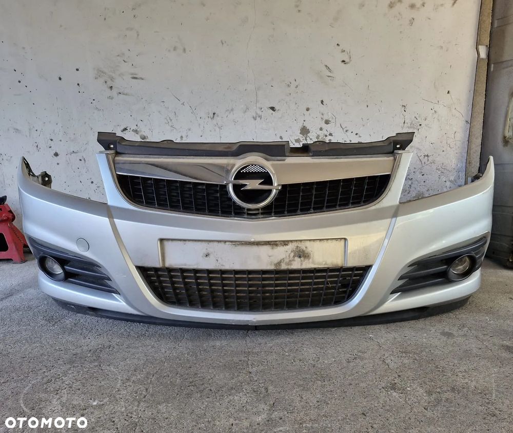 Zderzak przedni przód Opel Vectra C Signum LIFT Z157 europa - 1