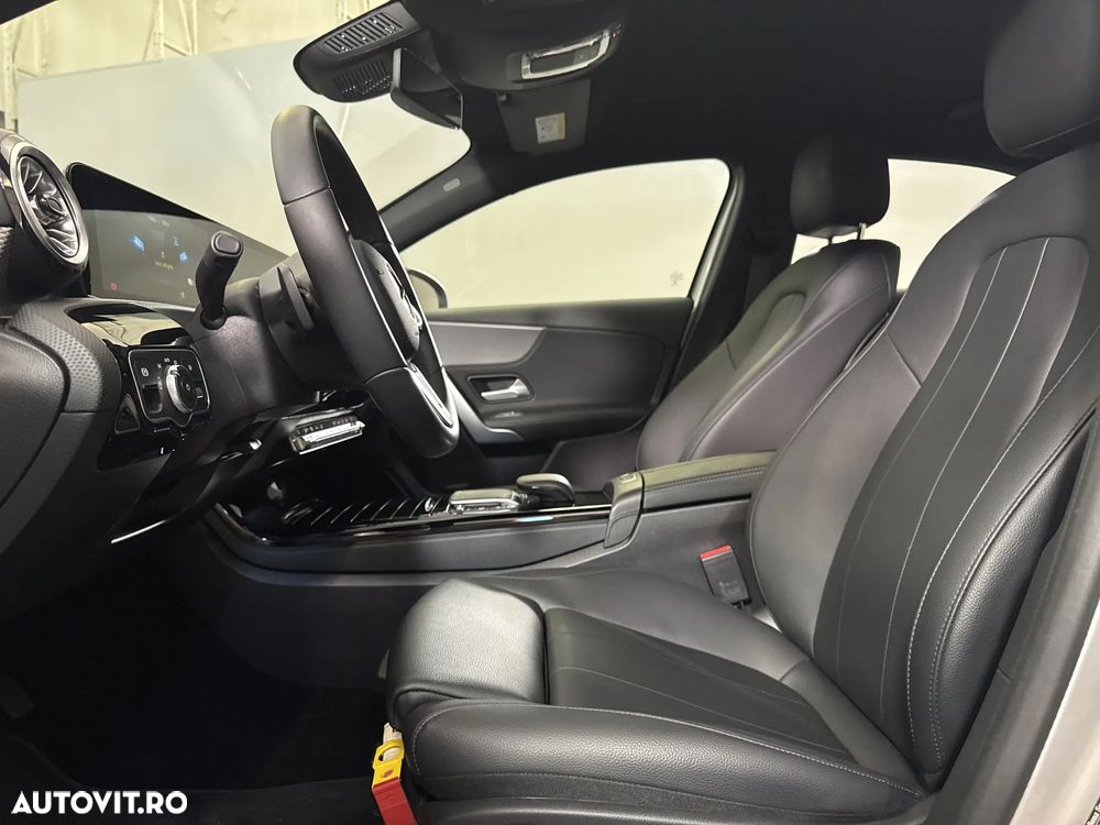 Mercedes-Benz A 250 - 25