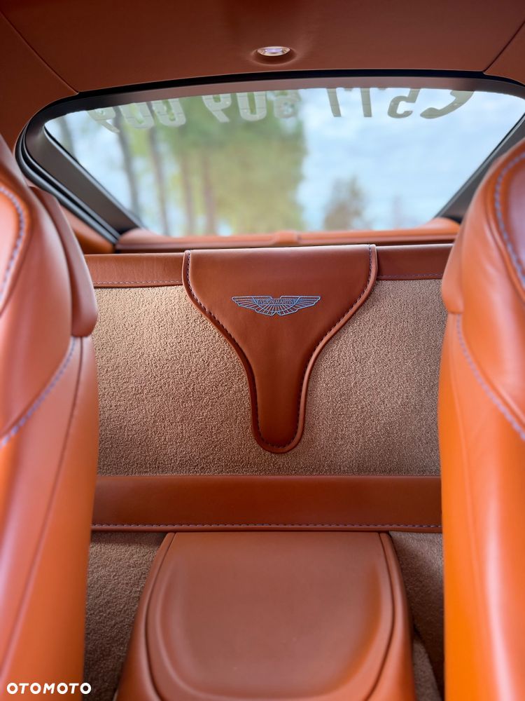 Aston Martin V8 Vantage Standard - 19