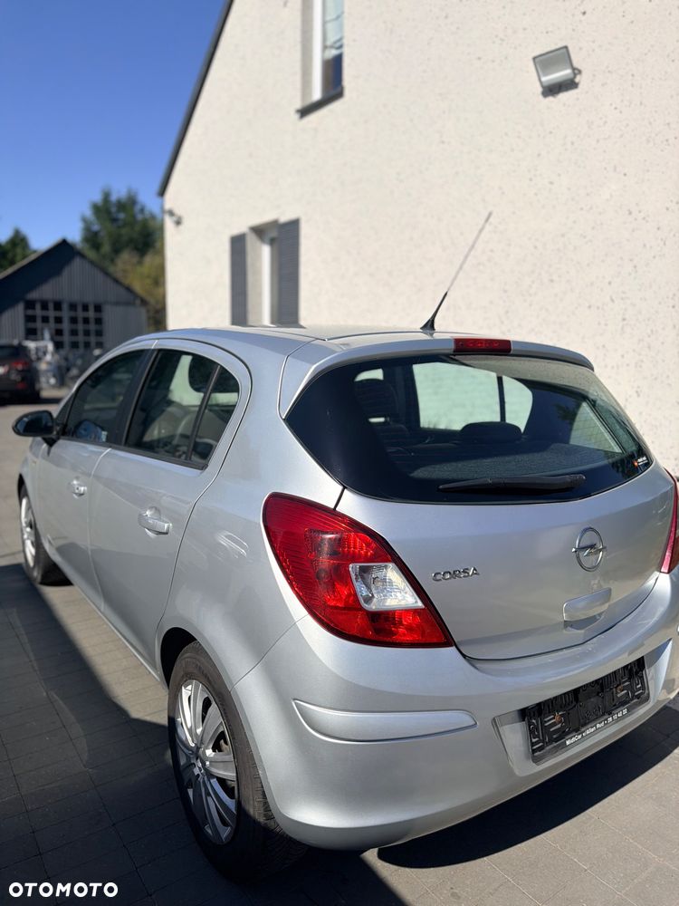 Opel Corsa 1.2 16V Color Edition - 7