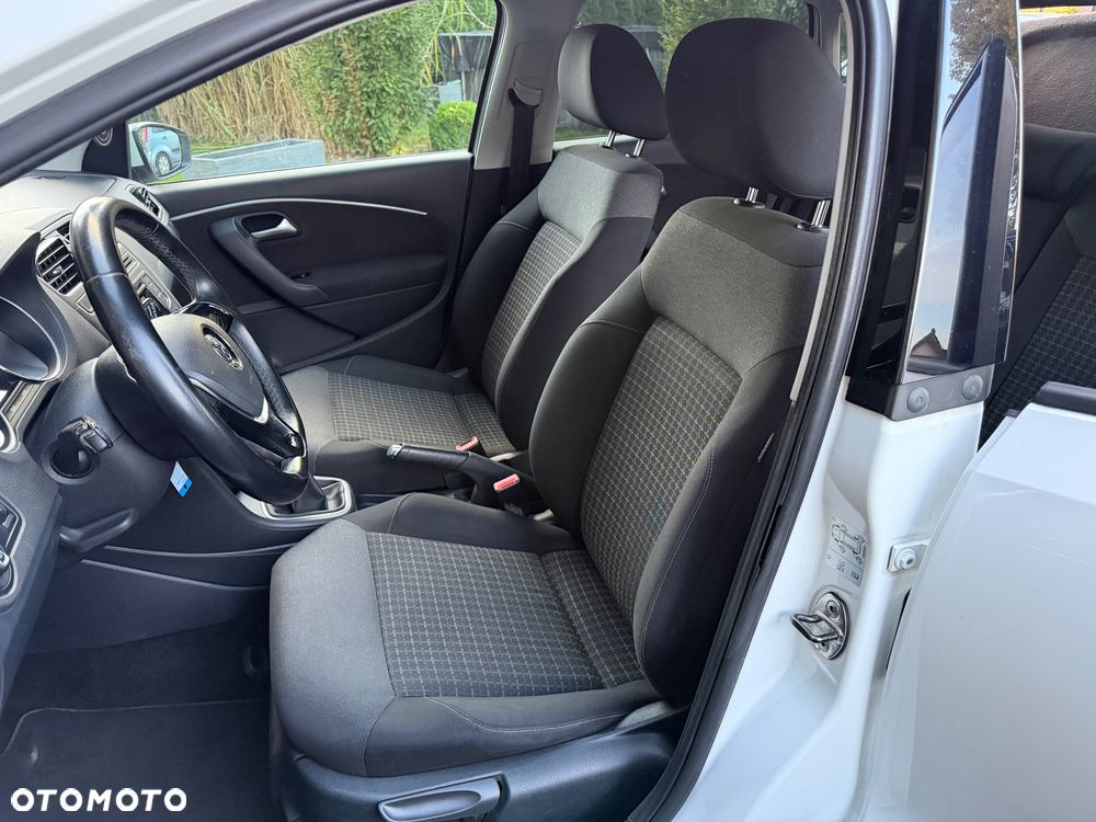 Volkswagen Polo - 23