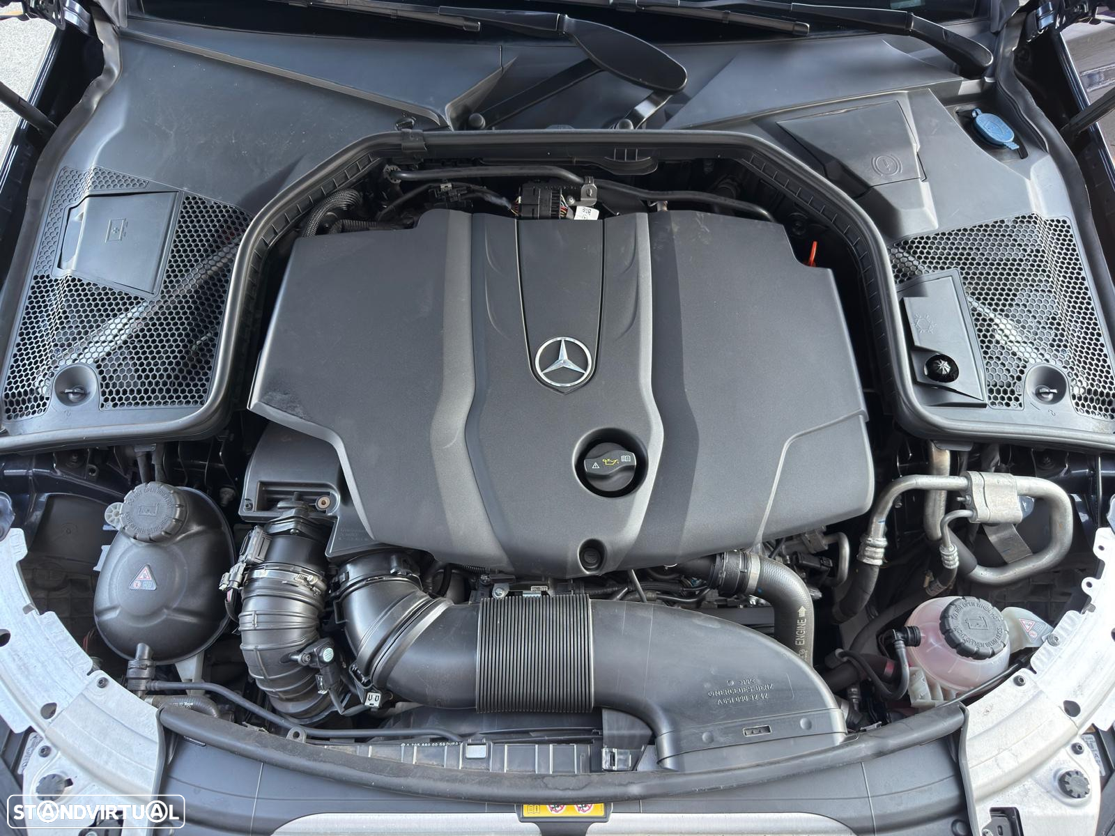 Mercedes-Benz C 220 d Coupe 4Matic 9G-TRONIC - 31