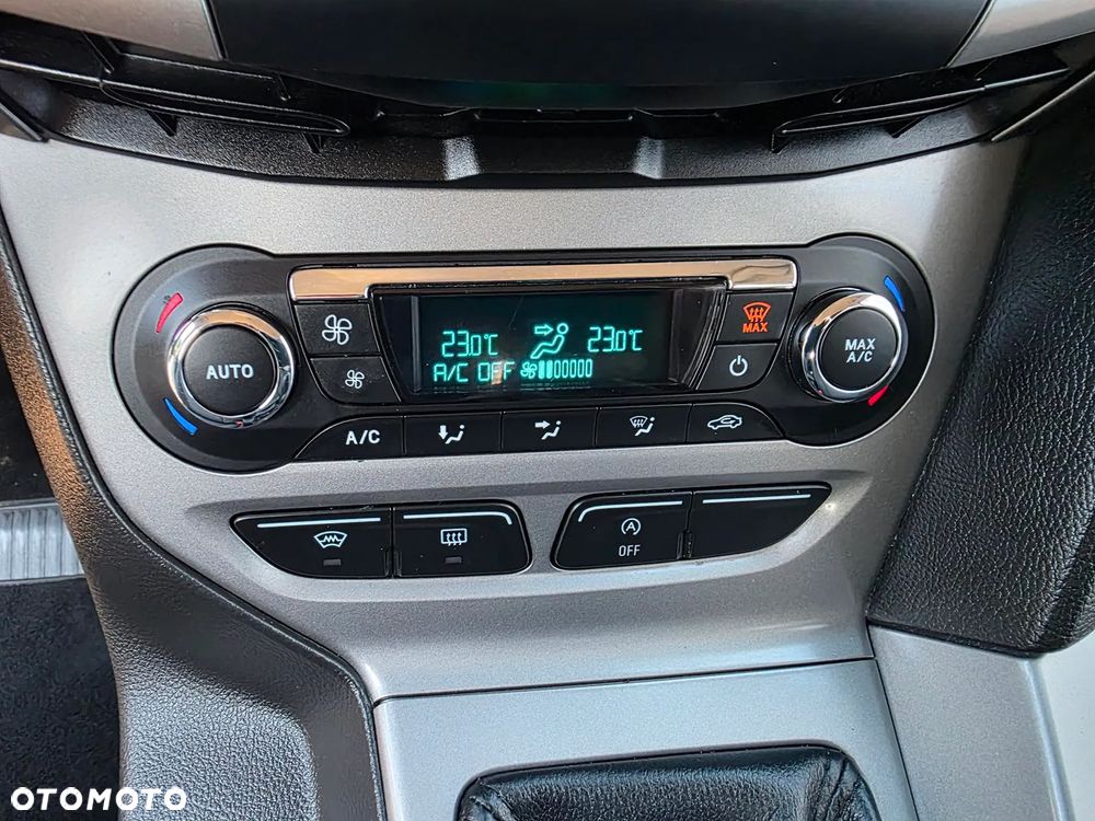 Ford Focus 1.0 EcoBoost Ambiente - 24