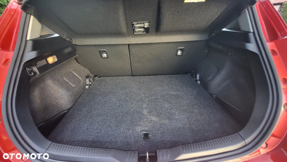 Toyota Auris - 11