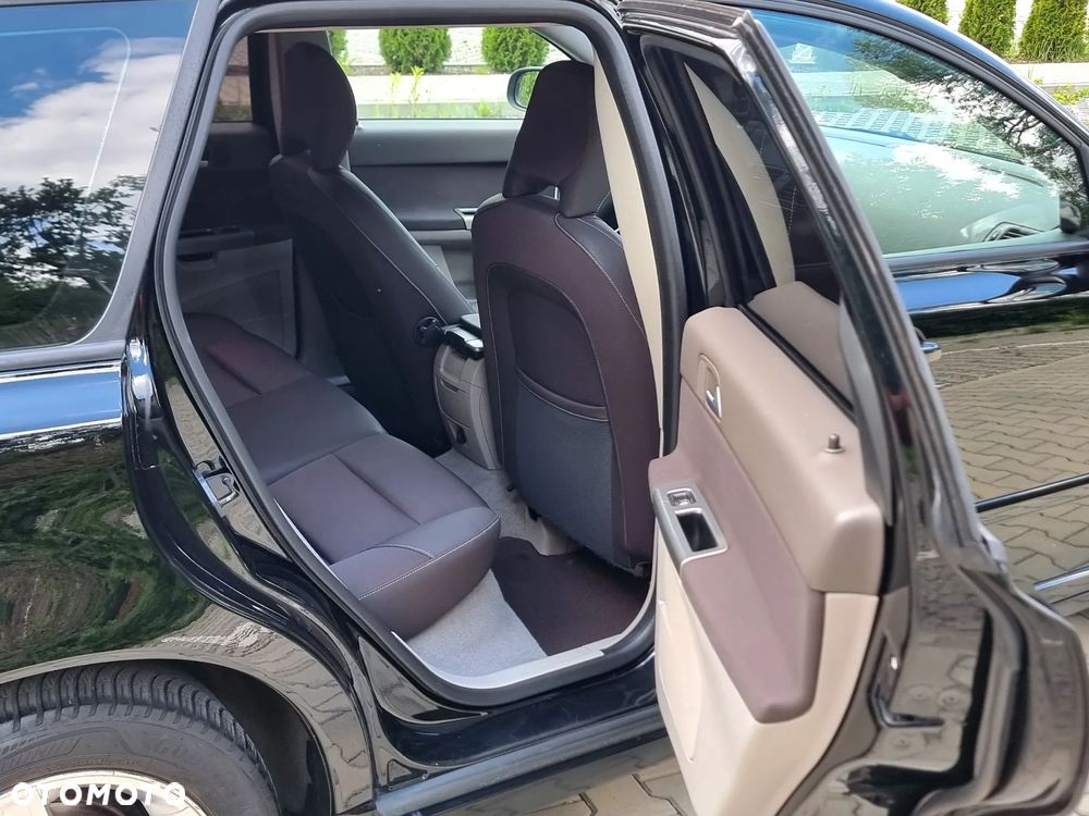 Volvo V50 2.0 Momentum - 13