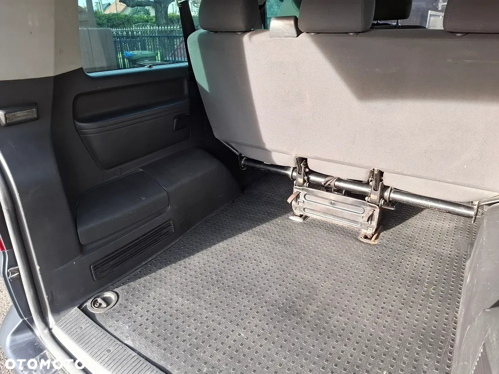 Volkswagen Caravelle TDI L2 - 11