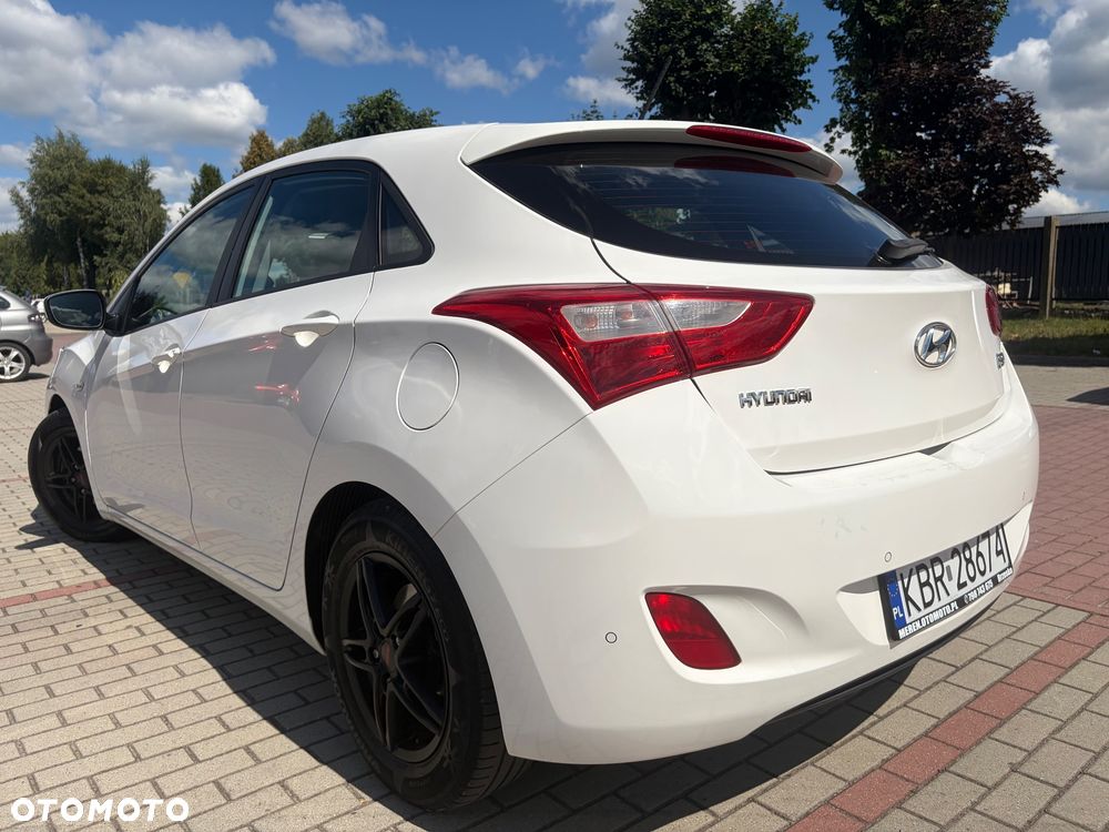 Hyundai i30 1.4 Fifa World Cup Edition - 13