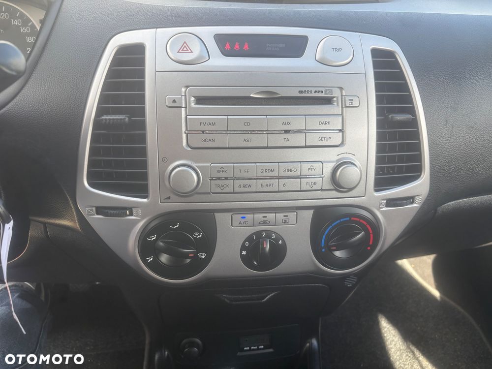 Hyundai i20 1.4 Comfort - 25