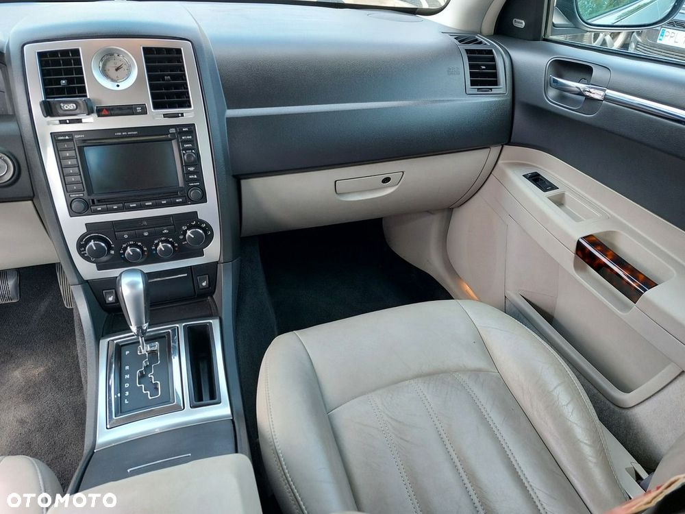 Chrysler 300C - 20