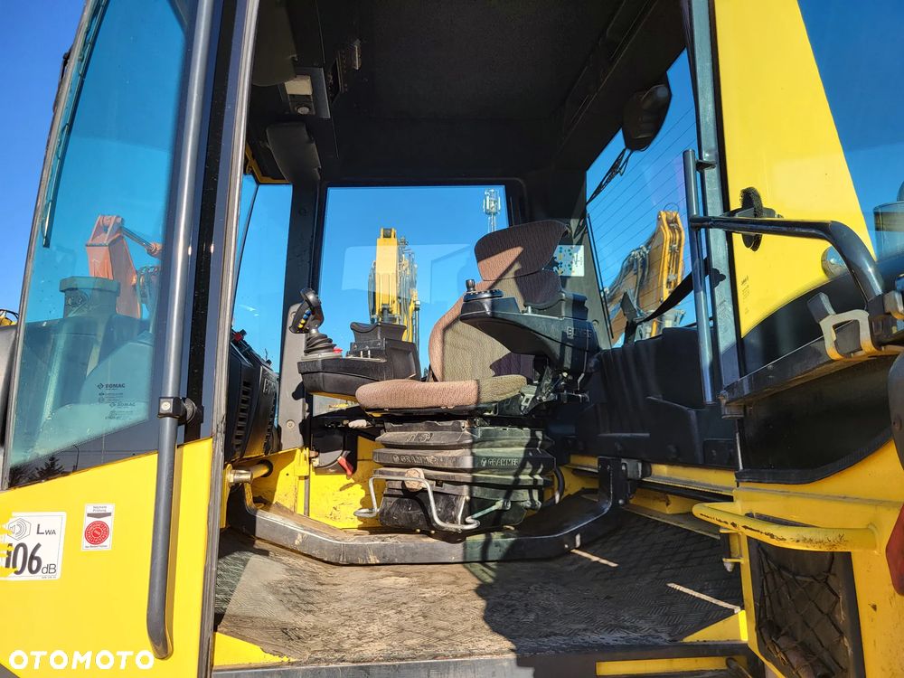 Bomag BW 154 AP 4 AM + rozsypywacz grysu z Niemiec - 9