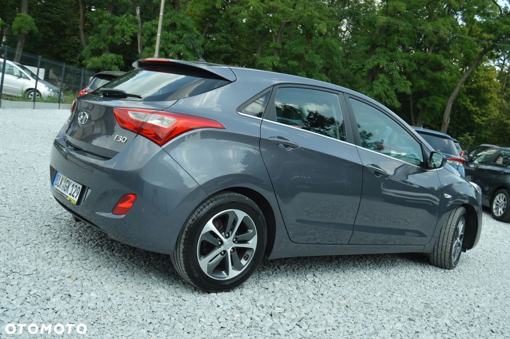 Hyundai i30 blue 1.6 GDI YES Gold - 23
