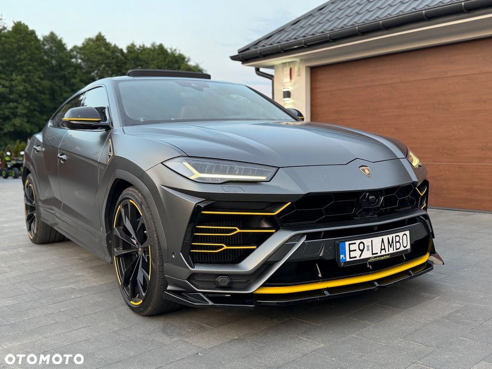 Lamborghini Urus Standard - 4