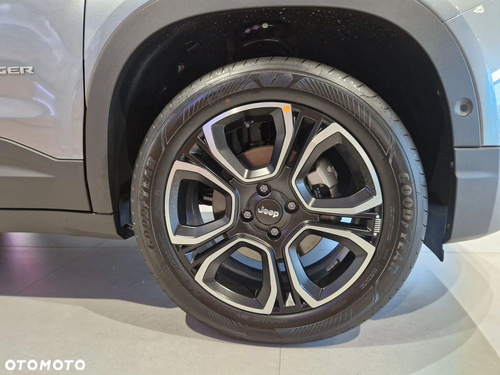 Jeep Avenger 54kWh Summit - 4