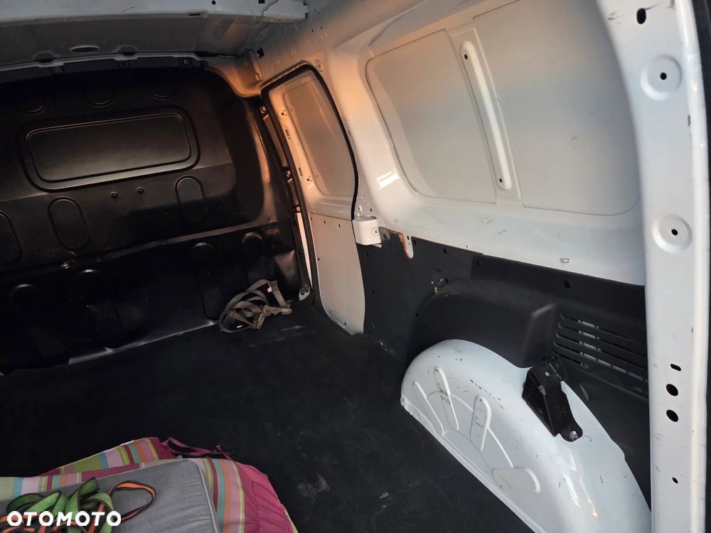 Renault Kangoo - 10