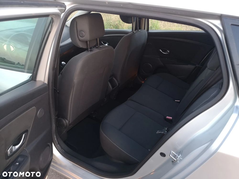 Renault Megane 1.6 16V Generation - 8