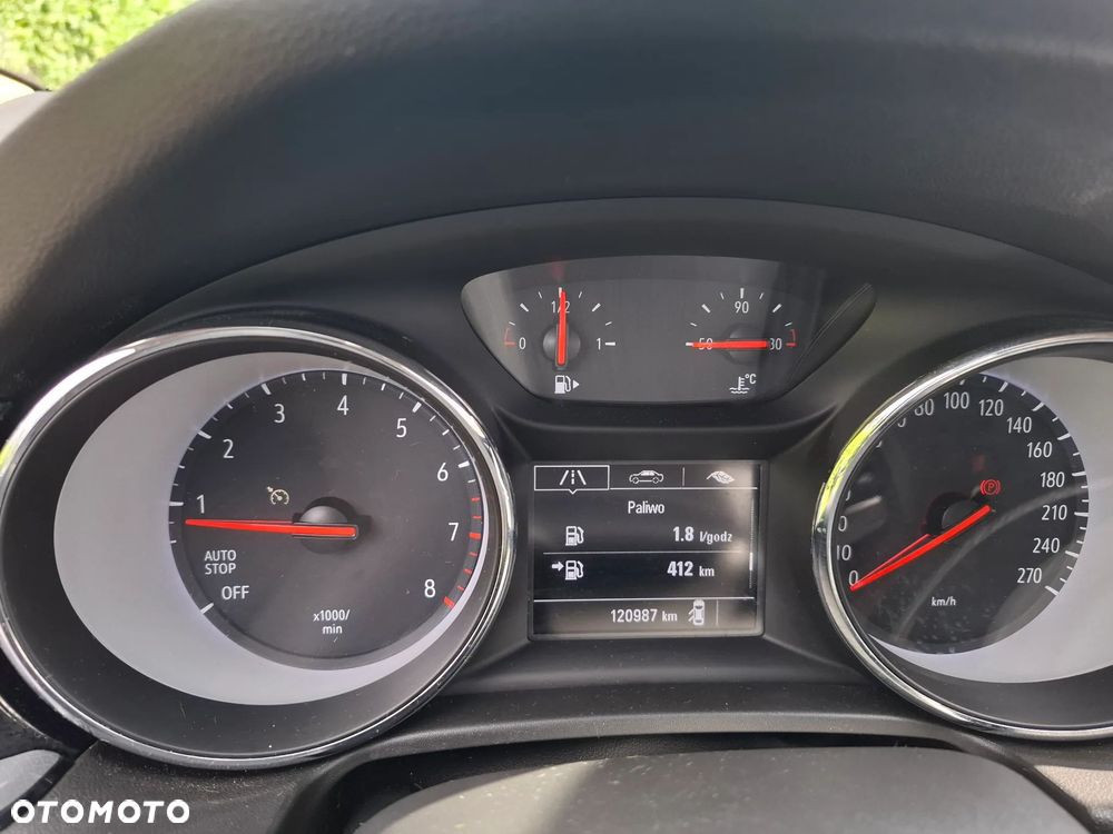 Opel Insignia 1.5 T Enjoy S&S - 10