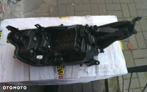 TOYOTA YARIS IV 4 SOCZEWKA PRAWA PRZEDNIA LAMPA ORYGINAŁ - 5