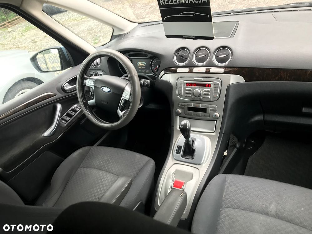 Ford Galaxy - 7