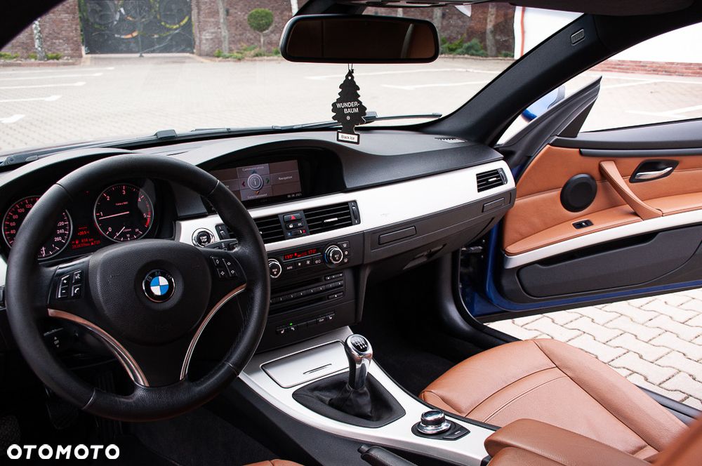 BMW Seria 3 320d - 16