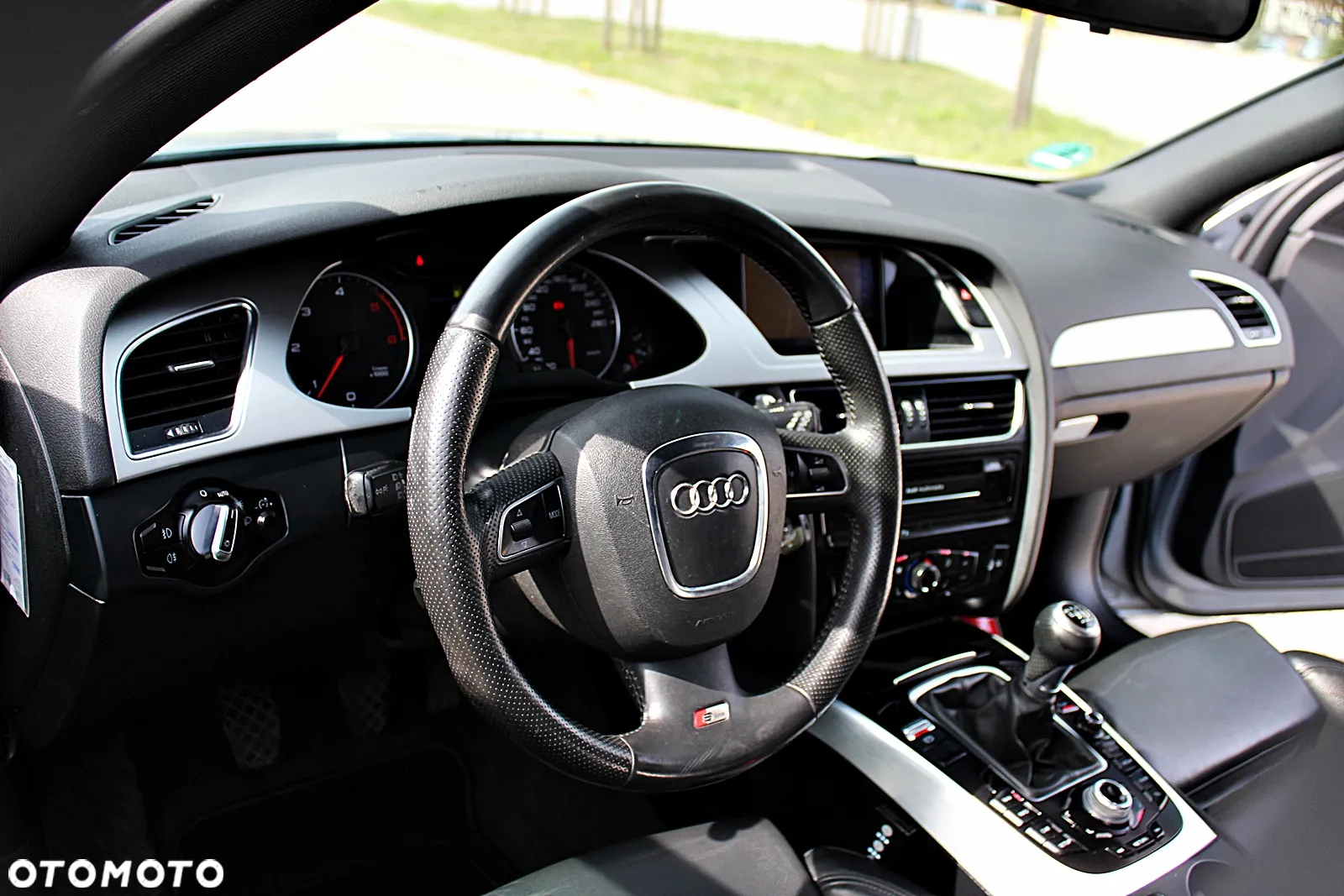 Audi A4 Avant 2.0 TDI e DPF S line Sportpaket - 29