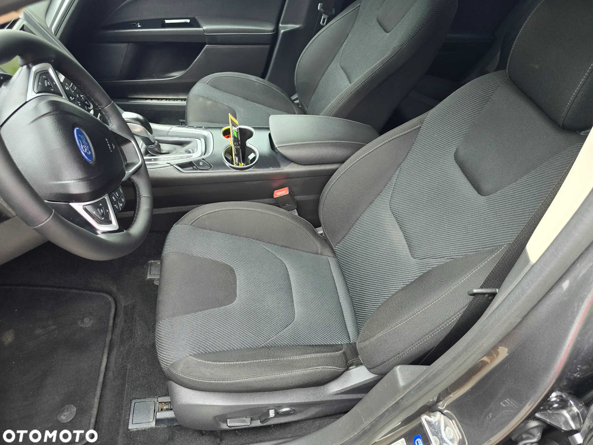 Ford Mondeo 2.0 EcoBlue Titanium - 24