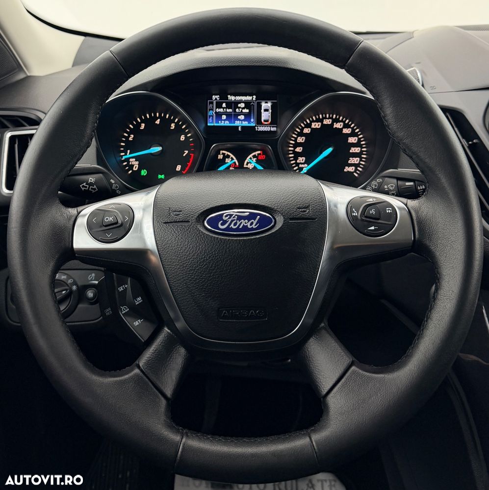Ford Kuga 1.5 EcoBoost 2WD Trend - 39
