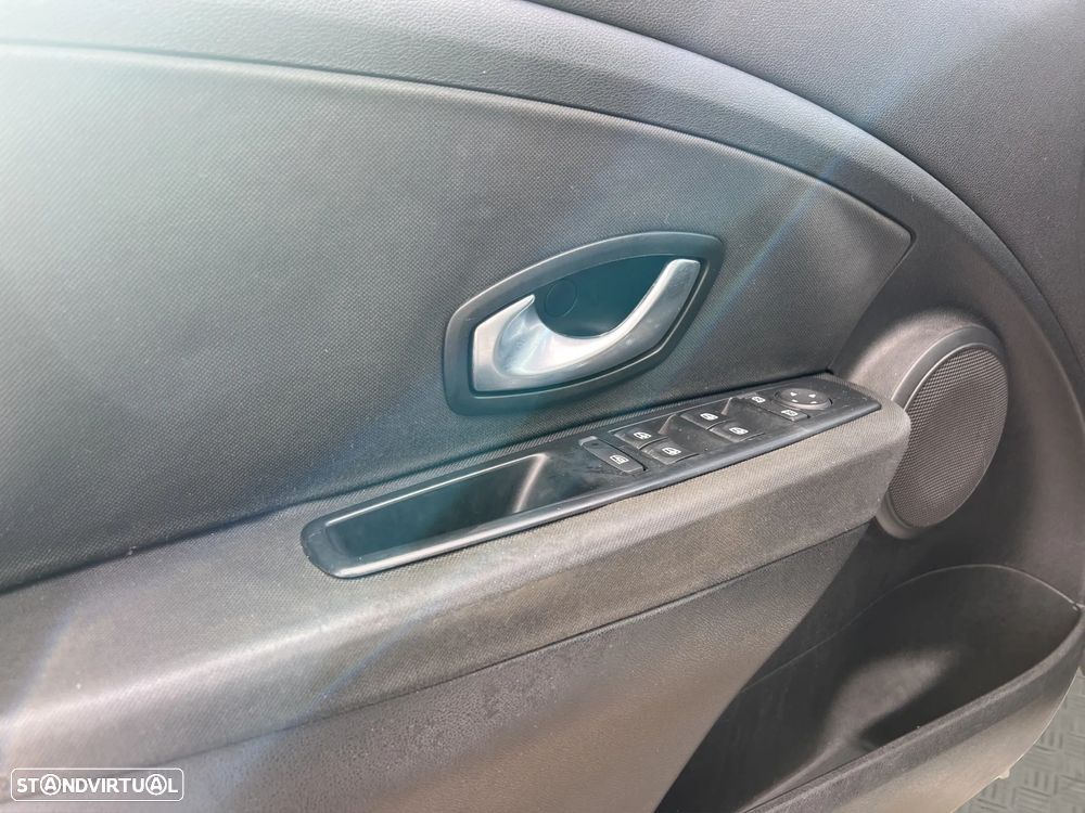 Renault Mégane Sport Tourer 1.5 dCi Confort - 12