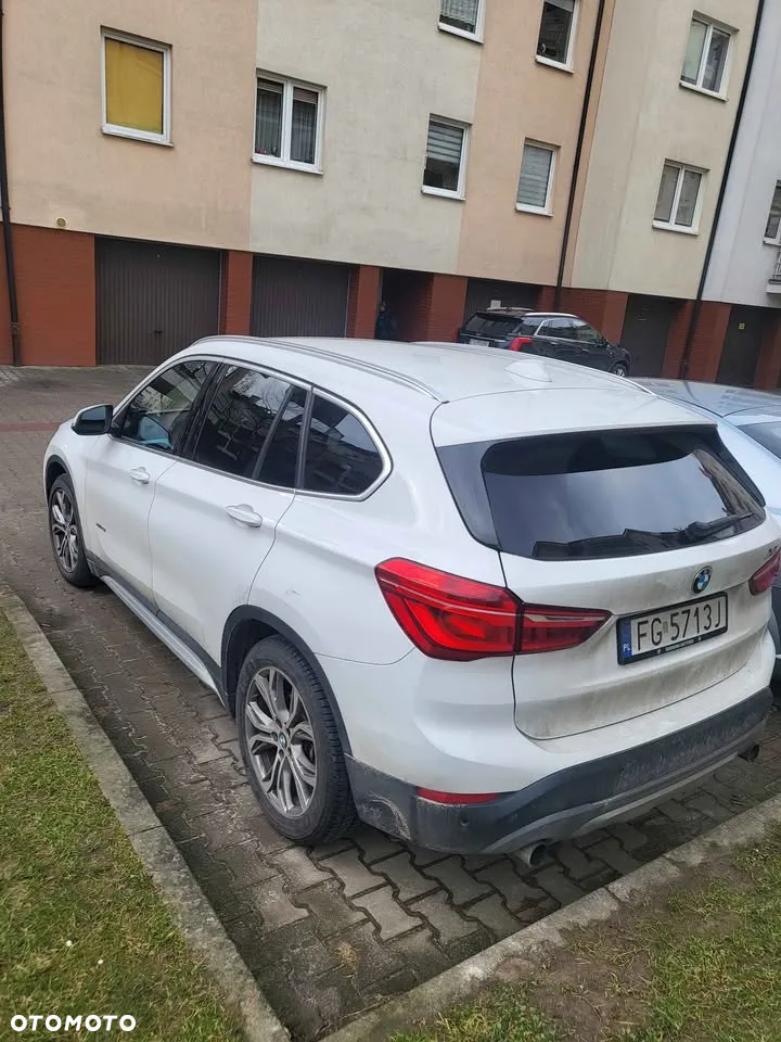 BMW X1 xDrive25i xLine sport - 2