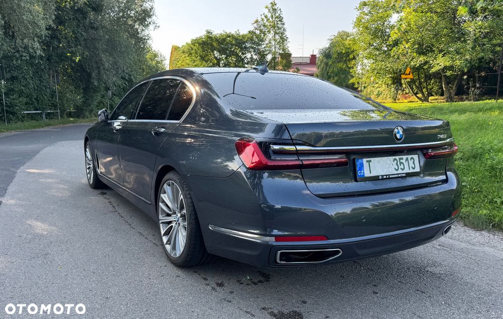 BMW Seria 7 740Li - 4