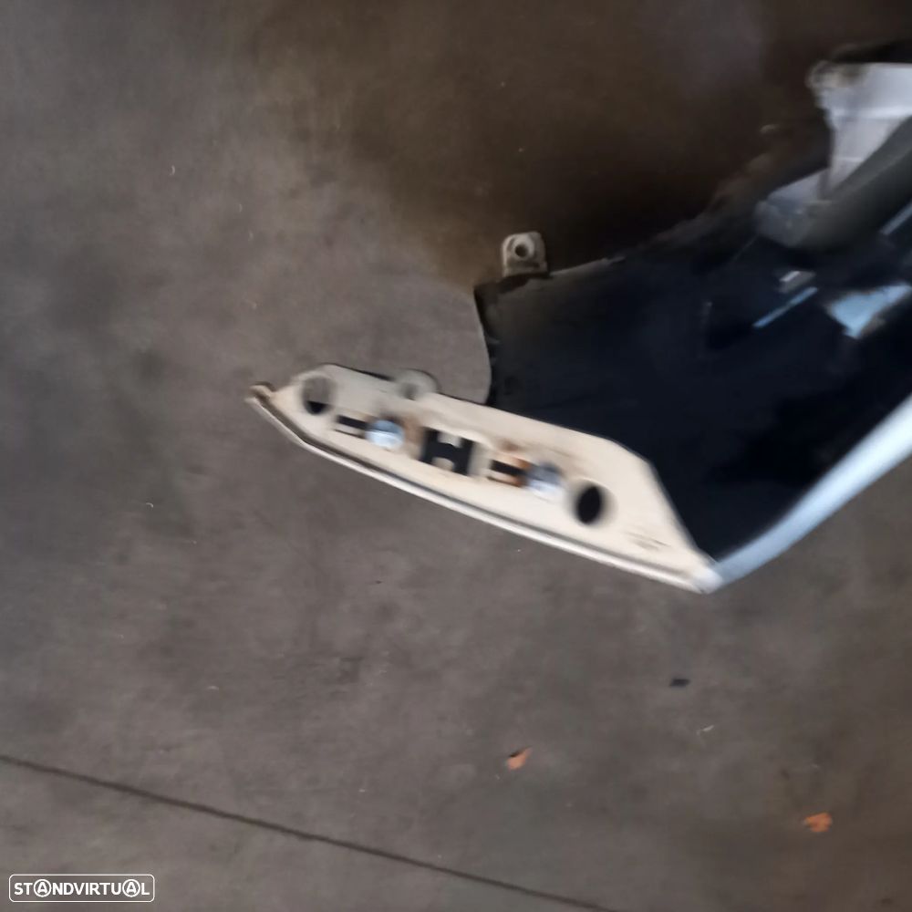 Para-choques da frente Peugeot 308 ano 2016 - 6