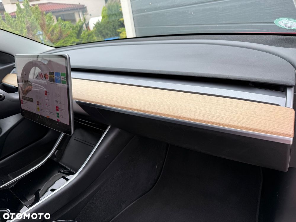 Tesla Model 3 - 28