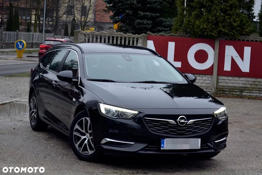 Opel Insignia - 1