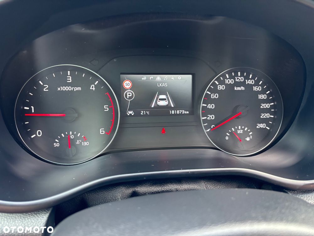 Kia Sportage - 16