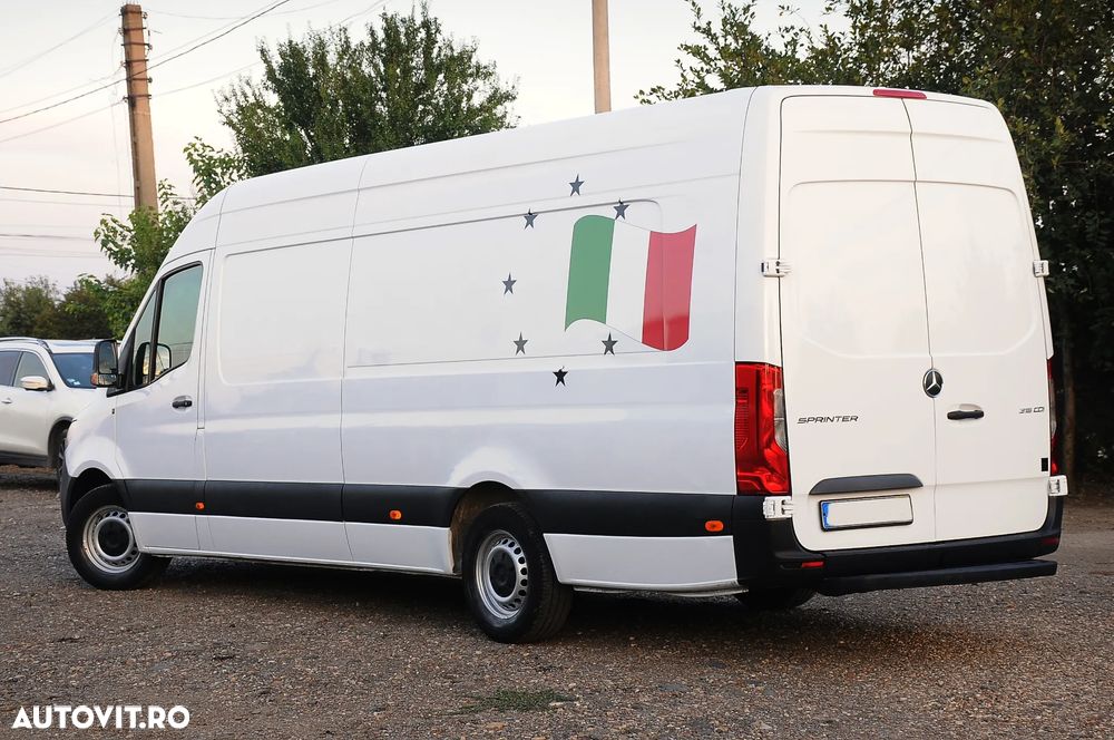 Mercedes-Benz Sprinter - 4