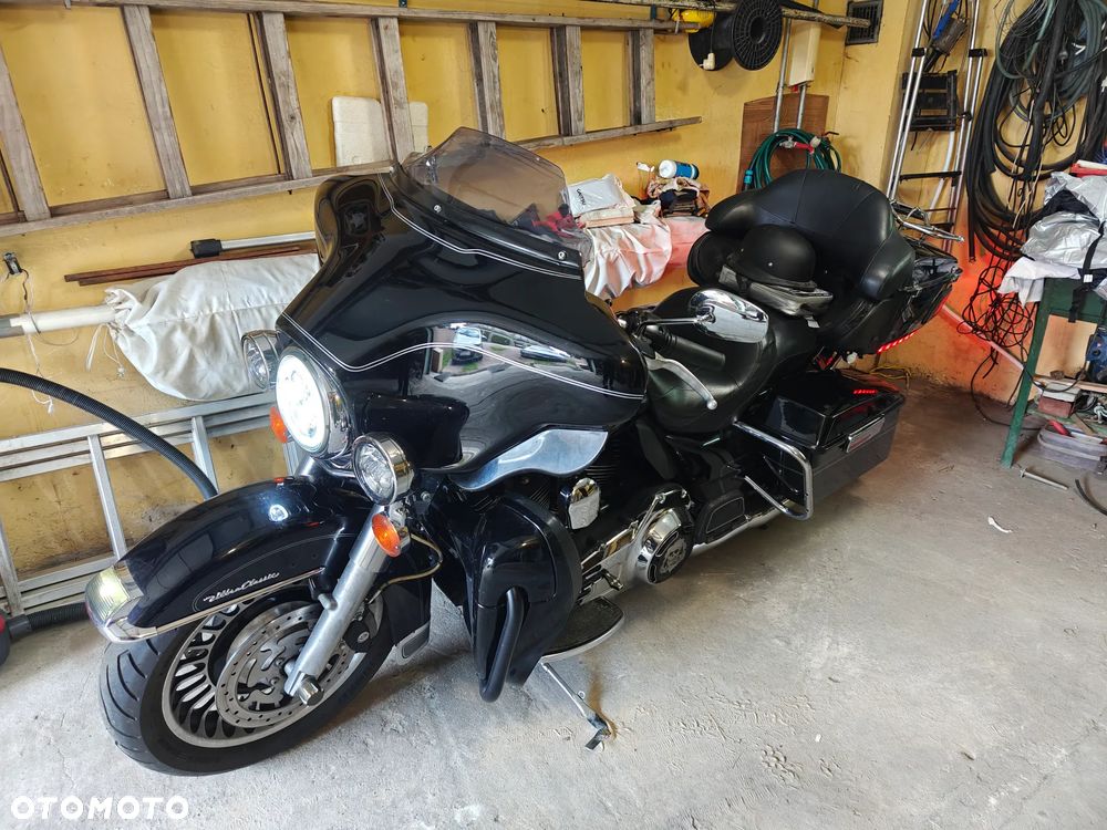 Harley-Davidson FLHTCU Ultra - 4