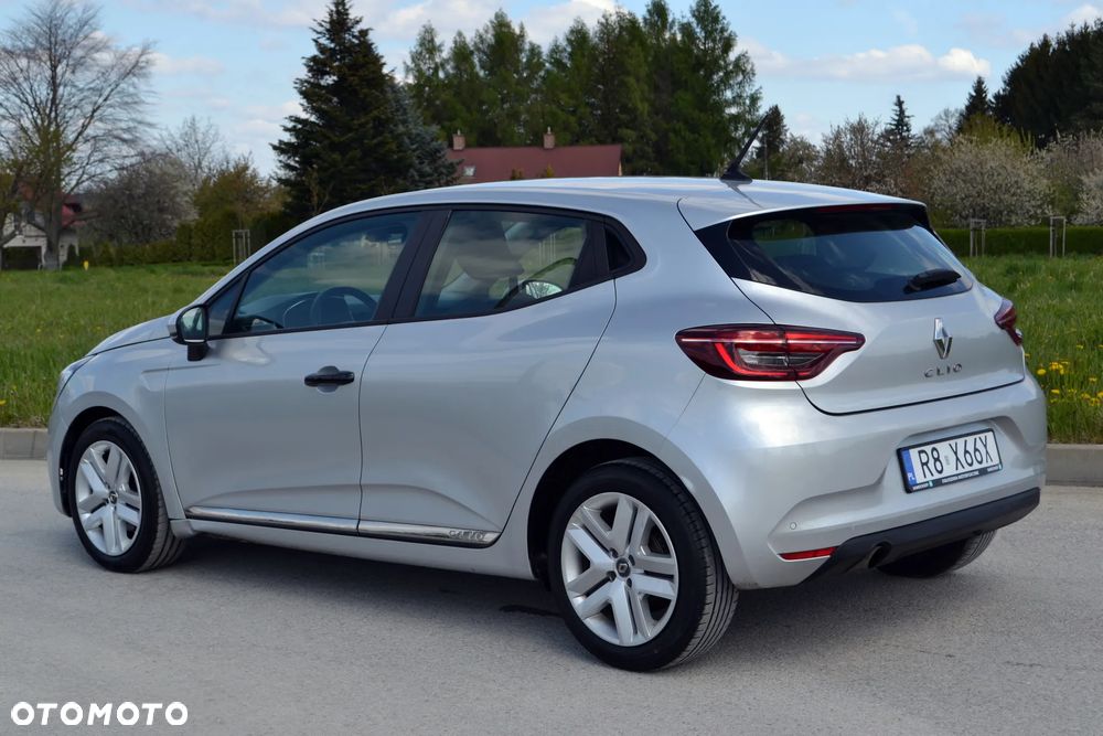 Renault Clio - 2