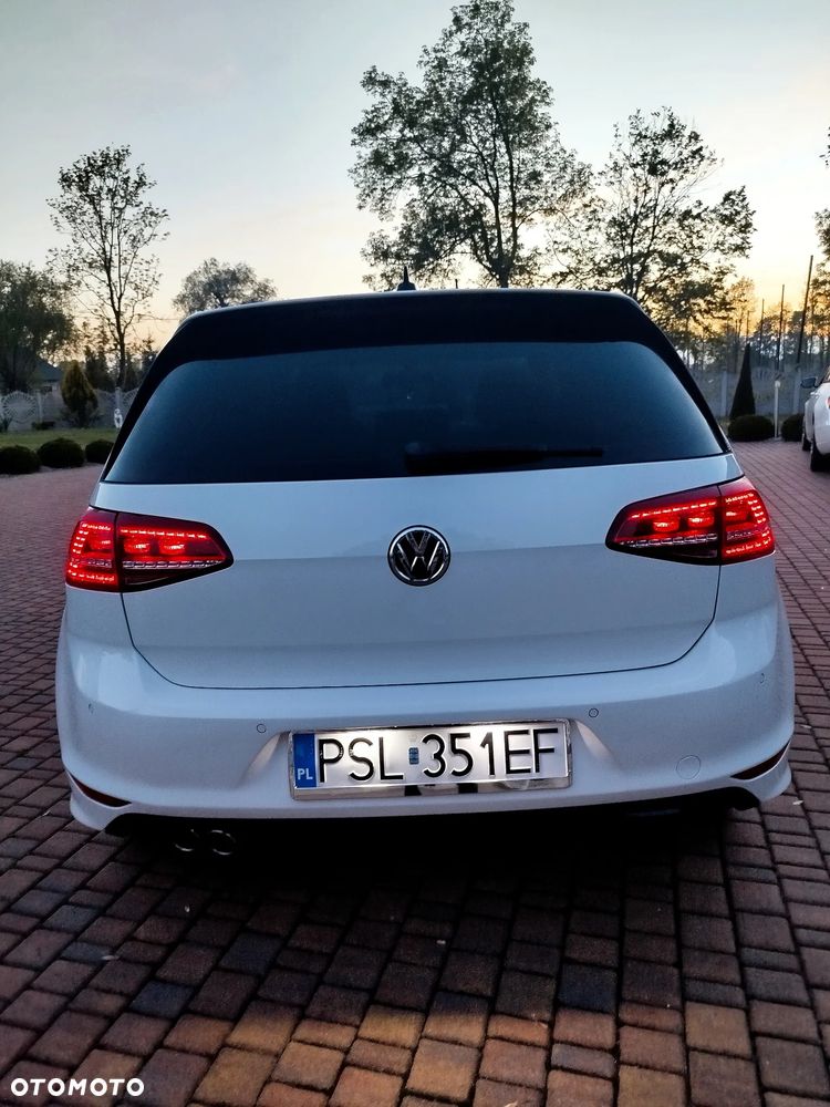 Volkswagen Golf - 10