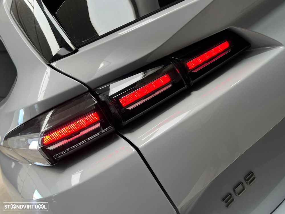 Peugeot 308 SW - 9