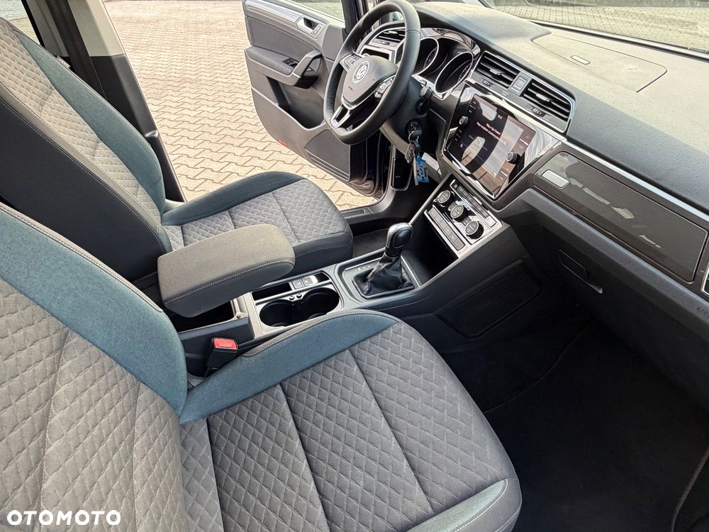 Volkswagen Touran 2.0 TDI BMT IQ Drive DSG - 34