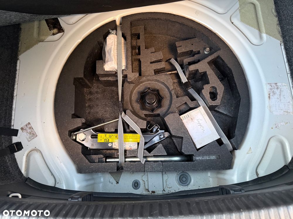 Volkswagen Scirocco 1.4 TSI DSG - 30