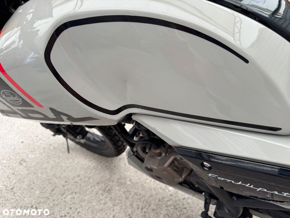 Mondial HPS 125 - 18