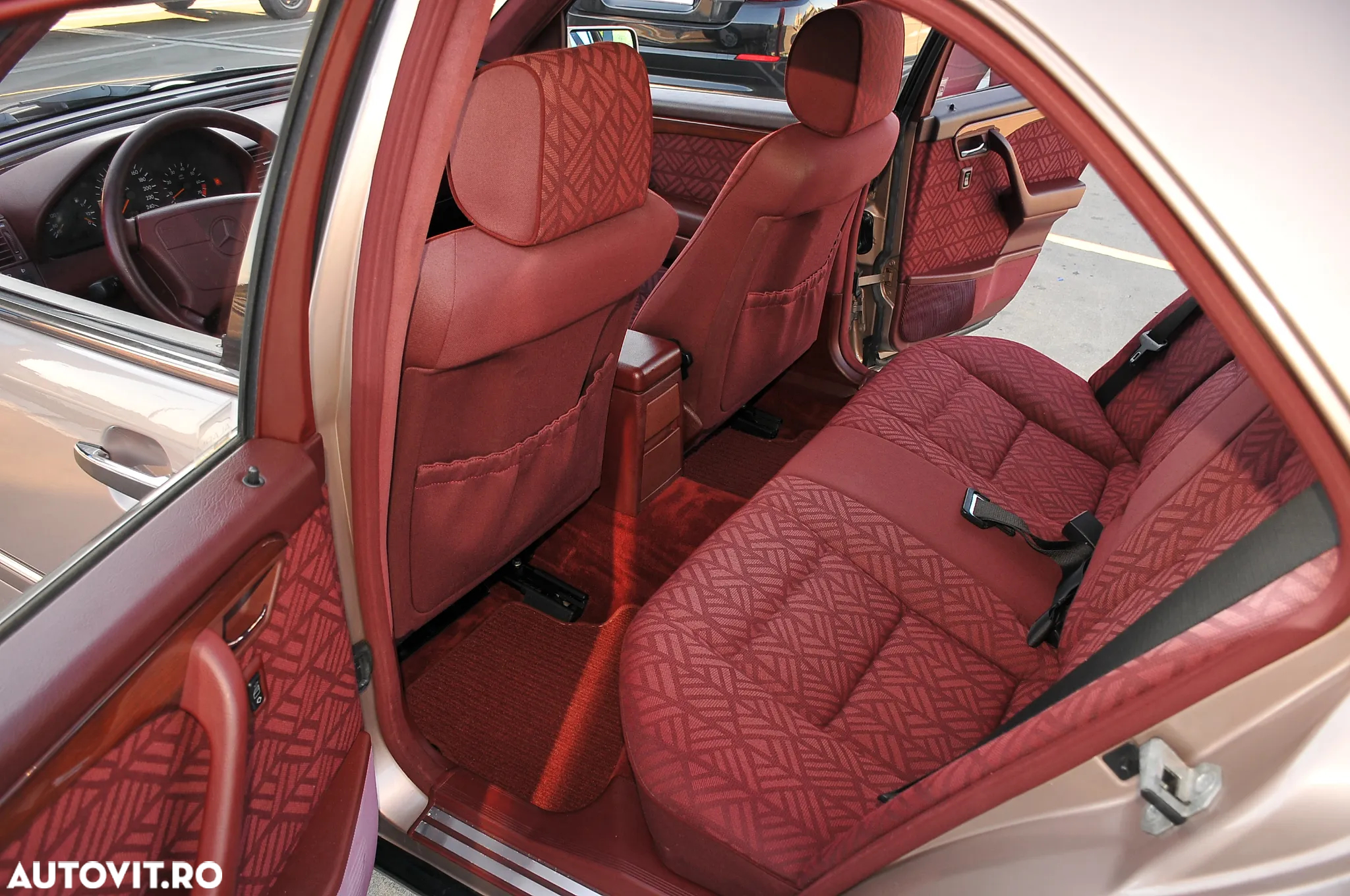 Mercedes-Benz C - 6