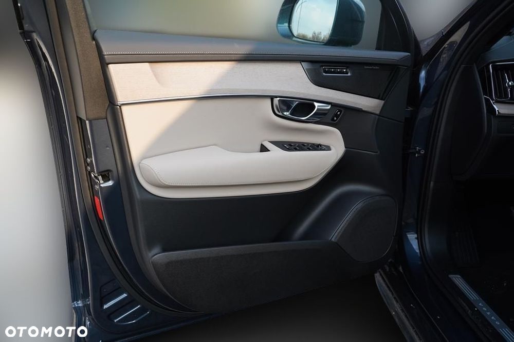 Volvo XC 90 B5 B AWD Ultra Bright 7os - 11