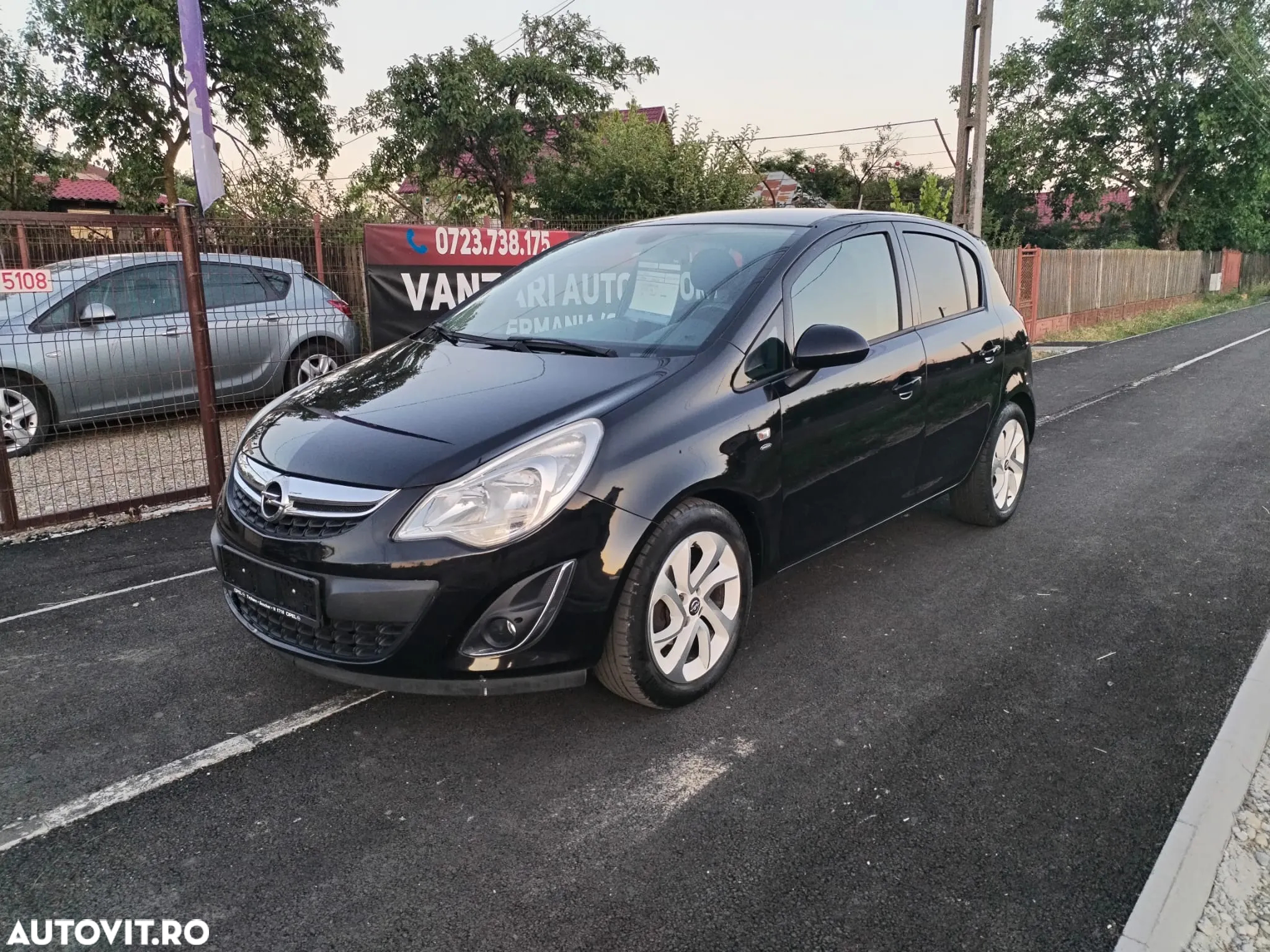 Opel Corsa 1.4 16V Satellite - 8