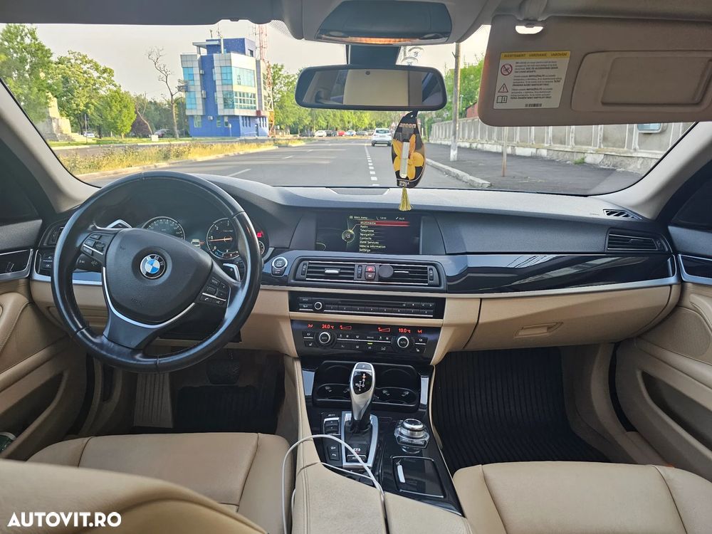 BMW Seria 5 525d xDrive - 8
