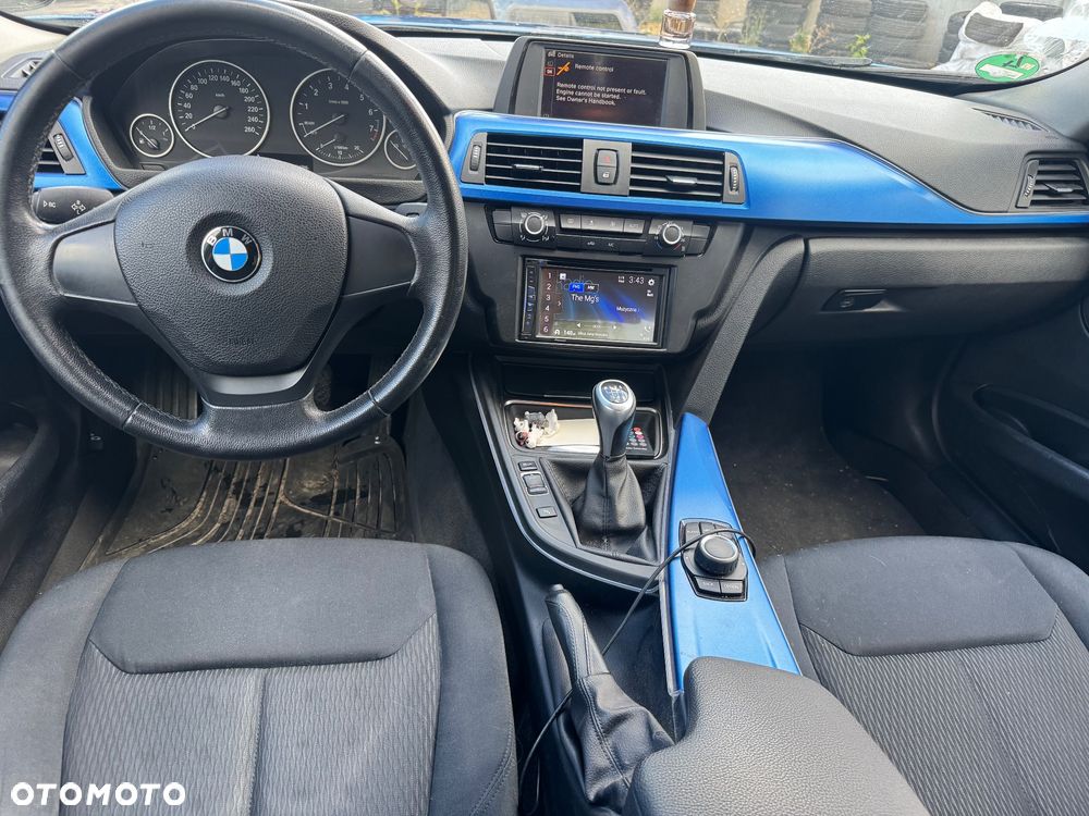 BMW Seria 3 316i - 10
