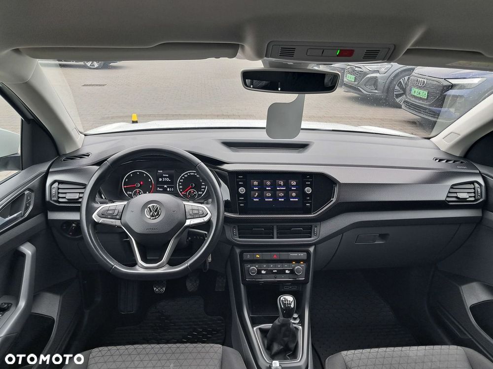 Volkswagen T-Cross - 23