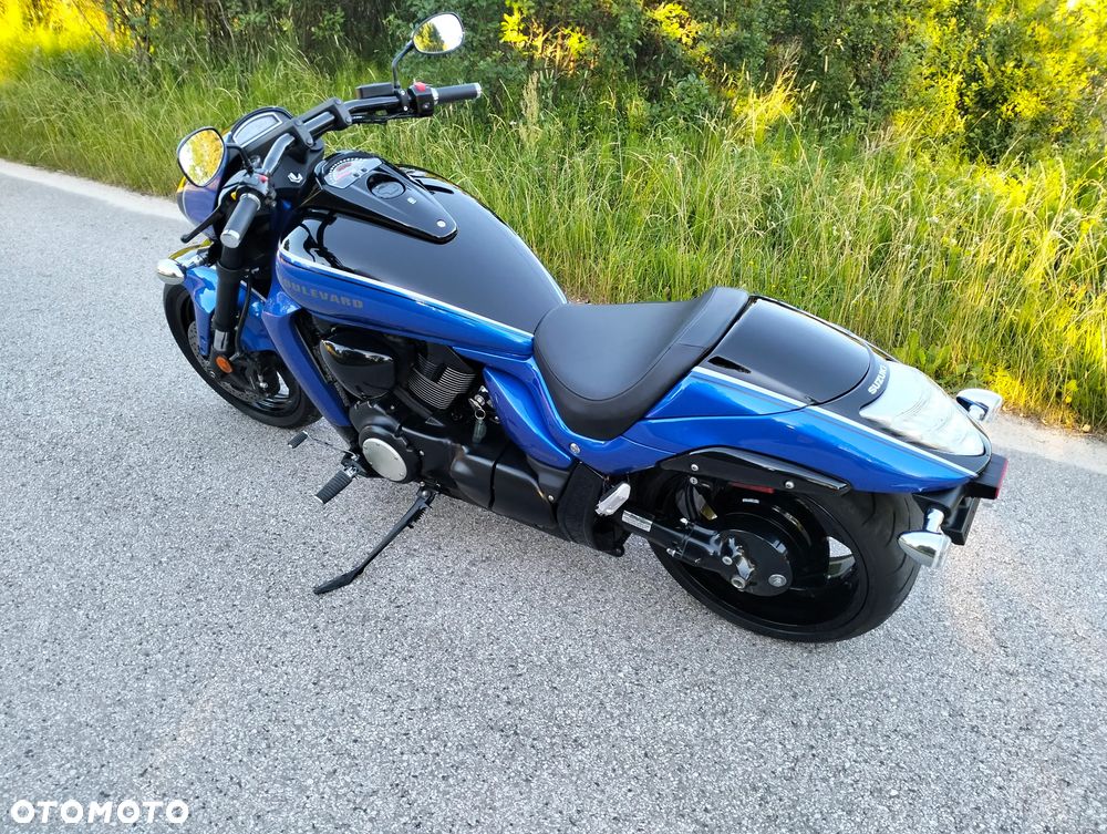 Suzuki Boulevard - 21
