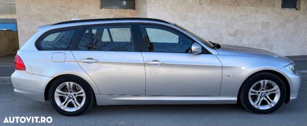 BMW Seria 3 318d DPF Touring Aut. - 2